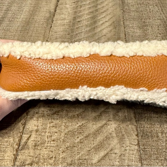 Coach Tan Leather and Shearling Crossbody Mini Bag Excellent Condition - Picture 8 of 10